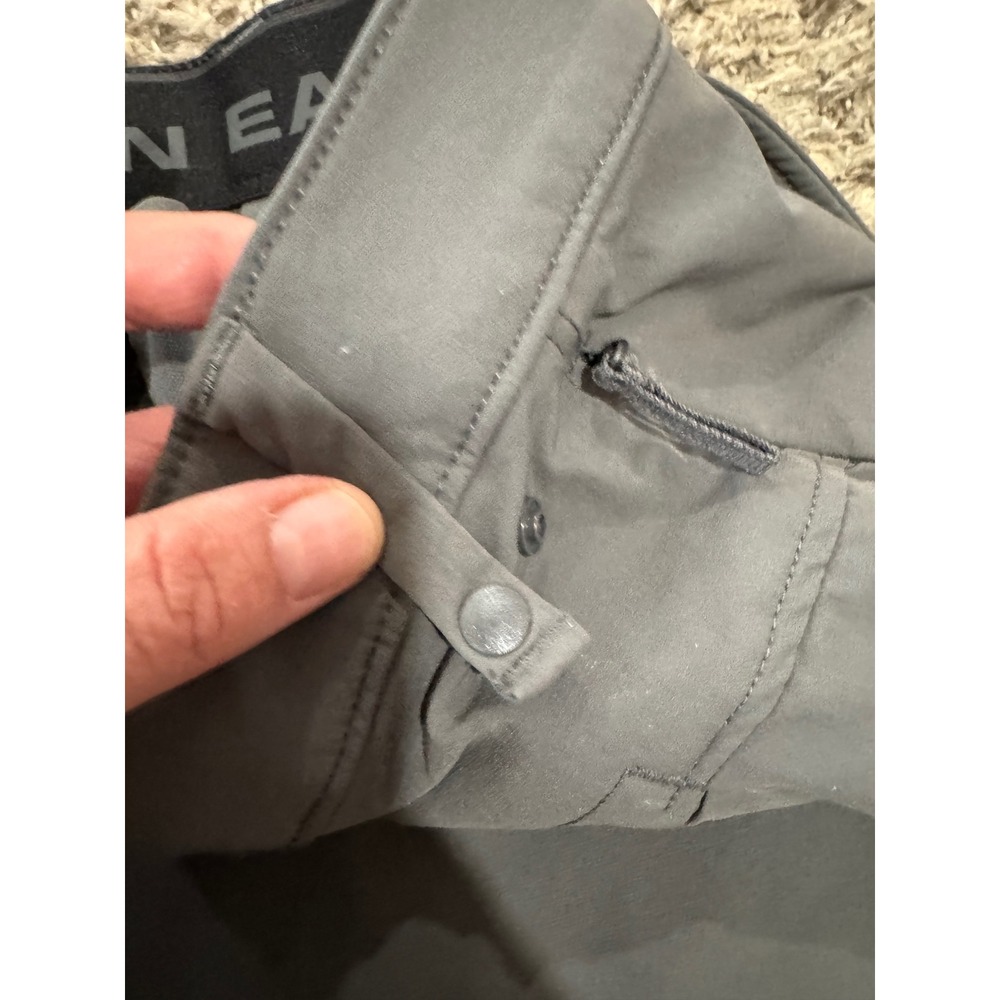 American Eagle Men Street Grey Chino Golf Shorts Size 42 Zip Pockets Flat Front - Picture 11 of 14